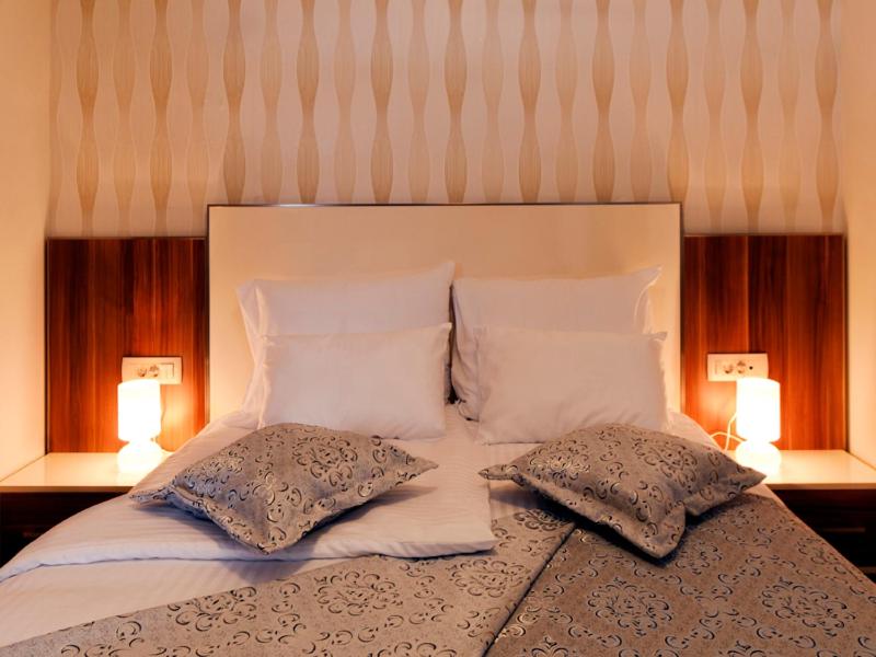 hotel-lighthouse-igalo_3