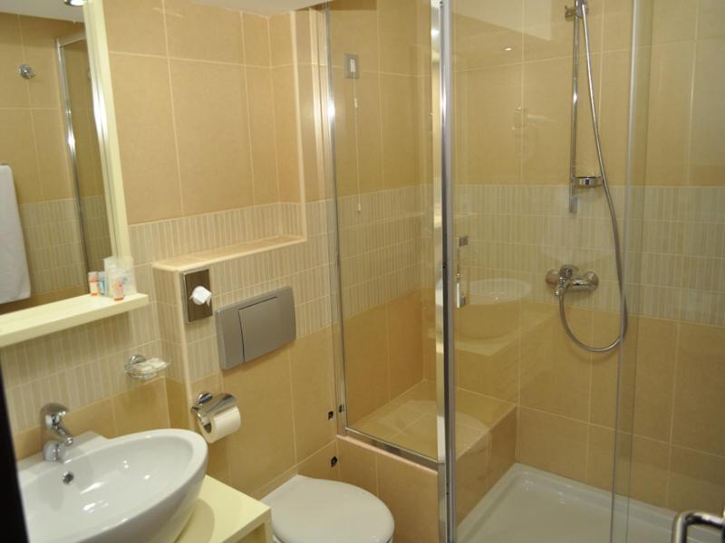 hotel-lighthouse-igalo_7